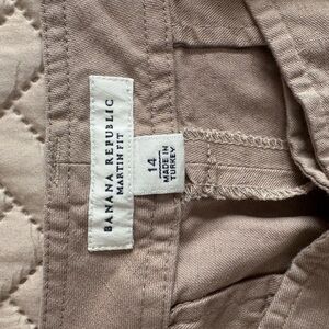 Banana Republic tan capri dressy size 14